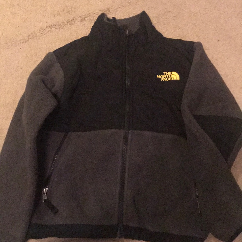 Boys North Face Denali Jacket . Size Small 7/8